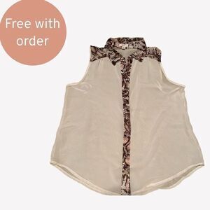 FREE Mine Women's Button‎ Up Blouse Top Sleeveless Collared White Small